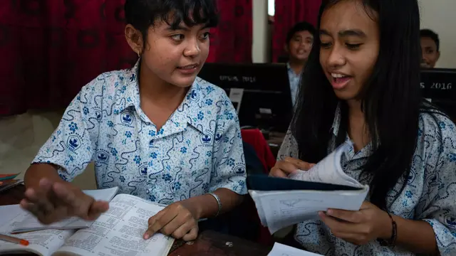 Dunia Remaja di Sekolah Menengah Pertama