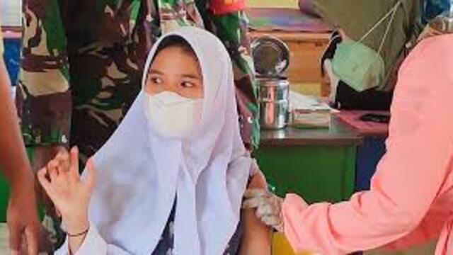 Kebijakan Vaksinasi di Sekolah Kesehatan Masyarakat dan Otonomi